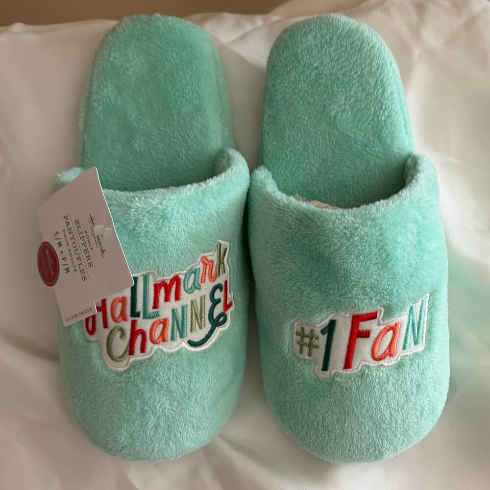 Hallmark Channel #1 Fan Slippers Size: Small/Medium